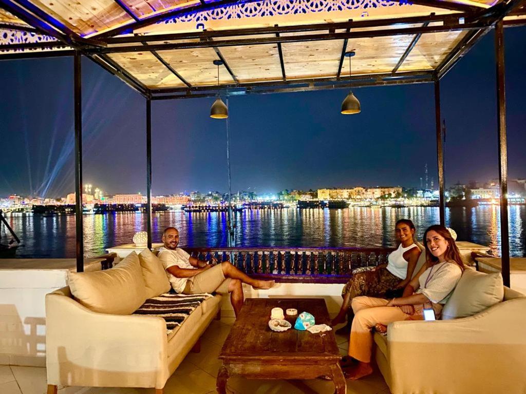Nile Castle Апартаменти Луксор